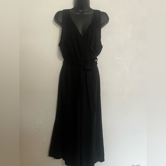 NWT bobiBLACK Los Angeles Wrap Cropped Sleeveless Jumpsuit. Size M - Picture 2 of 15